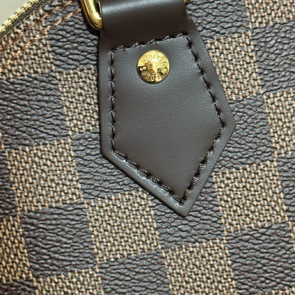 Louis Vuitton Mini Alma Bag - Picture 10 of 16